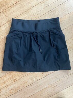 Title Nine 7 pocket adventure skort